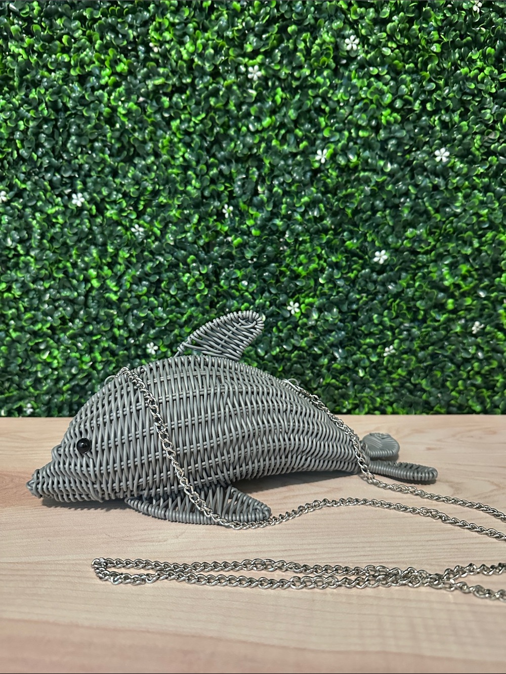 Tommy Bahama Dolphin Woven Crossbody
Bag #12 - Picture 7 of 9